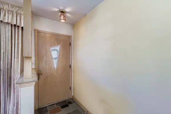 Morton Grove, IL 60053,8808 Oriole Avenue