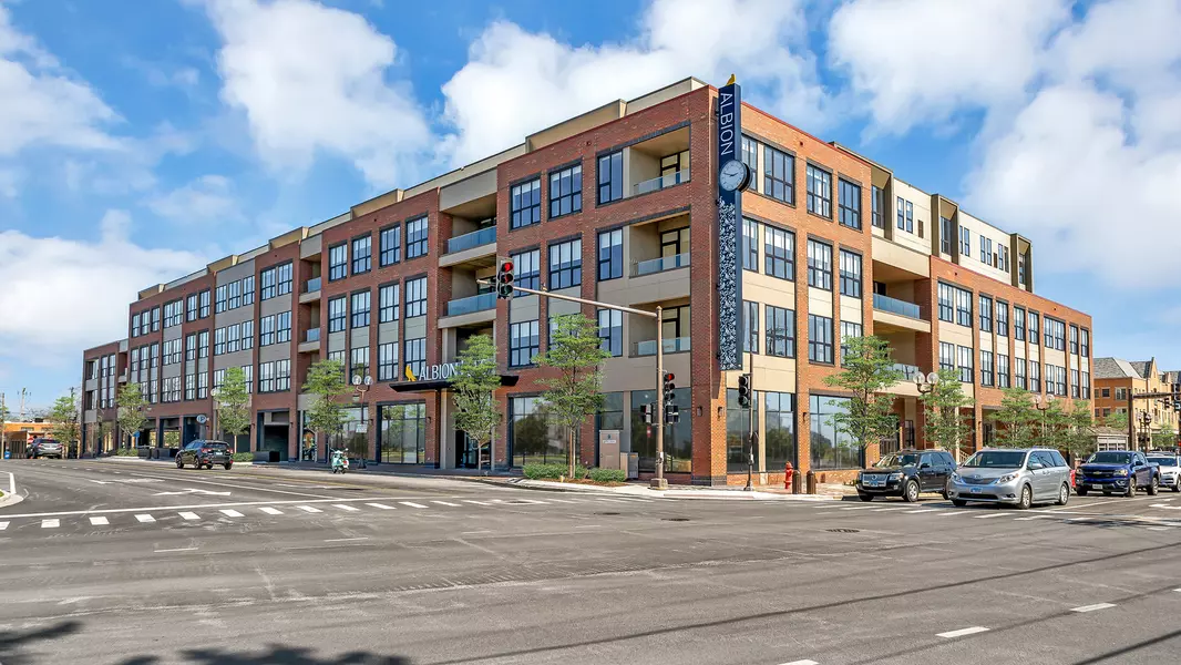 650 Elm Place #314, Highland Park, IL 60035