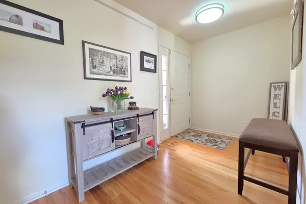 Palatine, IL 60067,1535 W Ethans Glen Drive