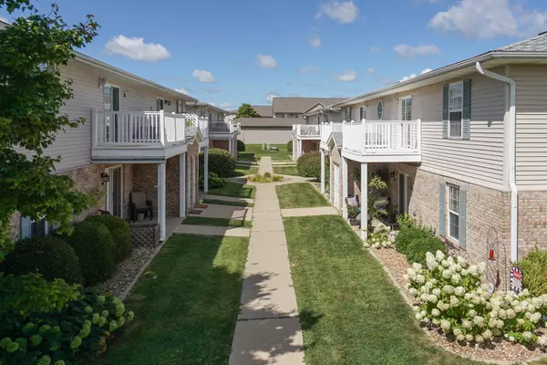 Bloomington, IL 61704,3515 Cornelius Drive #108