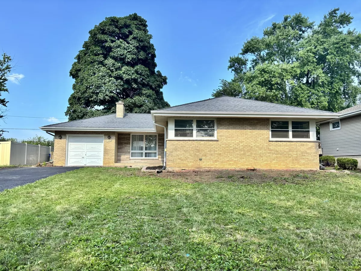 Villa Park, IL 60181,1044 S Leslie Lane