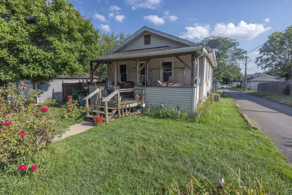 Joliet, IL 60436,806 Woods Avenue