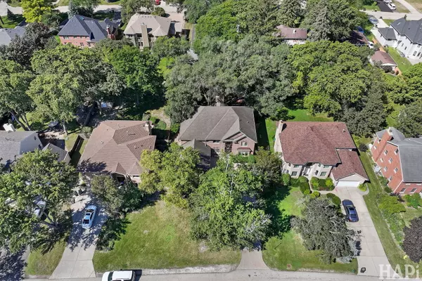 Glenview, IL 60025,608 Glenwood Lane