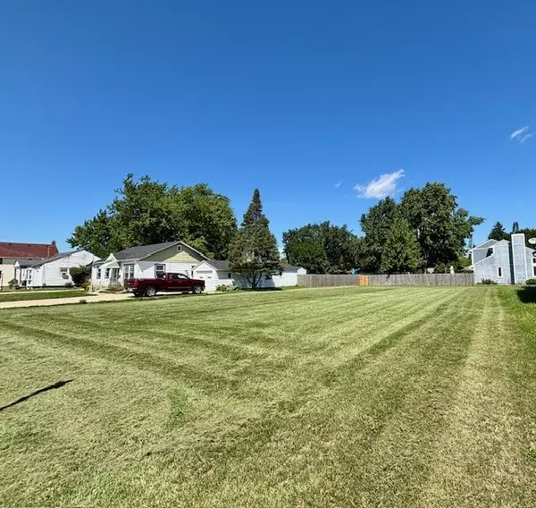 Dekalb, IL 60115,0 E Lincoln Highway