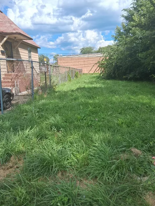 9209 S Harper Avenue, Chicago, IL 60619