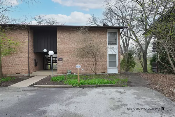 5504 E Lake Drive #C, Lisle, IL 60532