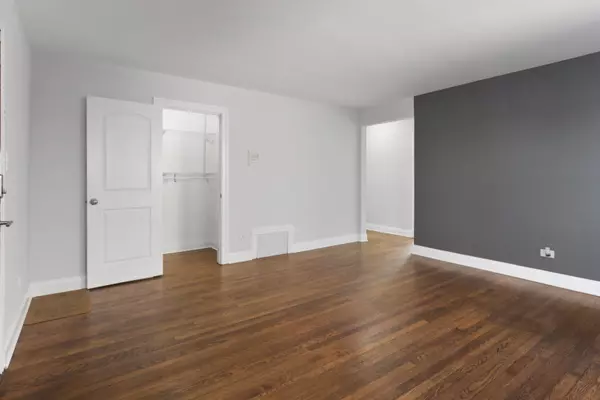 Chicago, IL 60660,6122 N Kenmore Avenue #3W