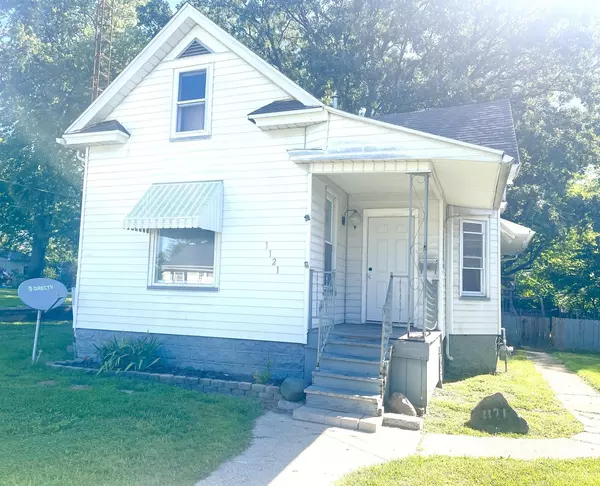 1121 Rock Street, Peru, IL 61354