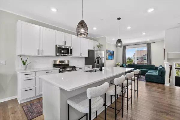 Mundelein, IL 60060,3209 Martini Street