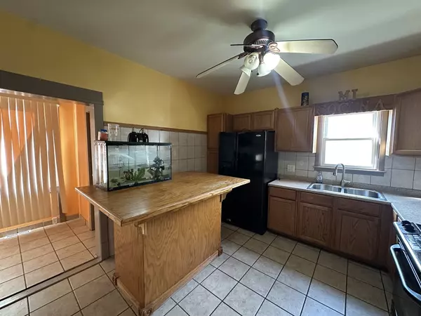 Chicago, IL 60632,5235 S Washtenaw Avenue