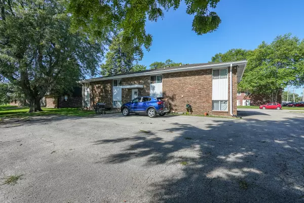 Manteno, IL 60950,182 Birch Court