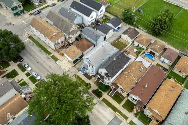 Chicago, IL 60609,613 W 46th Place