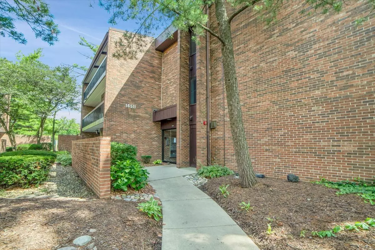 Oak Forest, IL 60452,14511 Central Court #M2