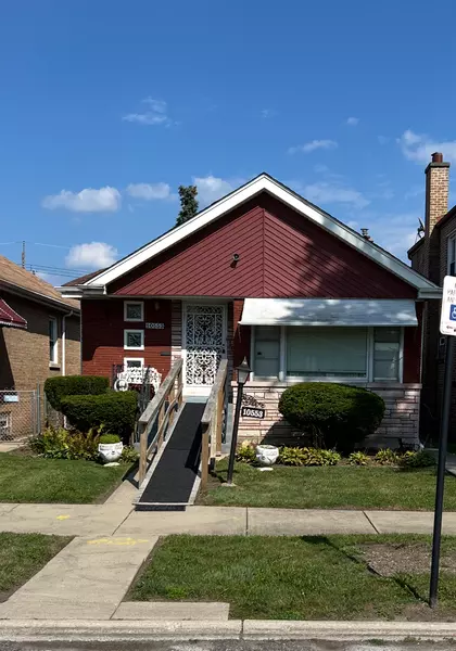 10553 S Calumet Avenue, Chicago, IL 60628