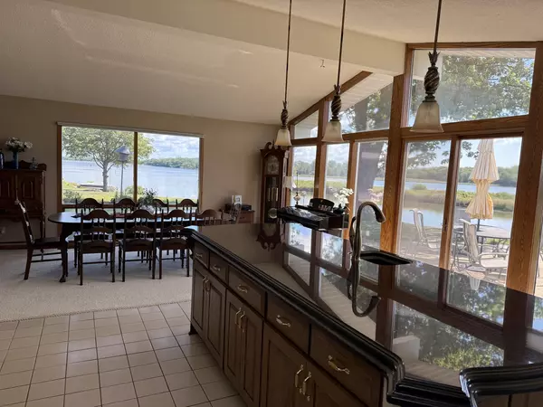 Sterling, IL 61081,1310 Gregden Shores Drive