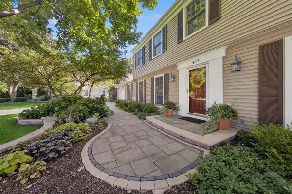 Wheaton, IL 60189,415 Hamilton Drive