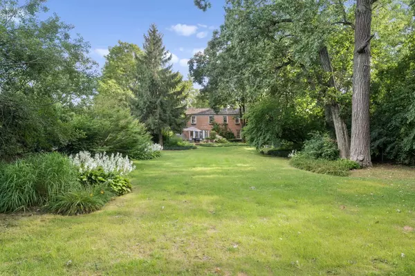 Lake Forest, IL 60045,250 S Sheridan S Road