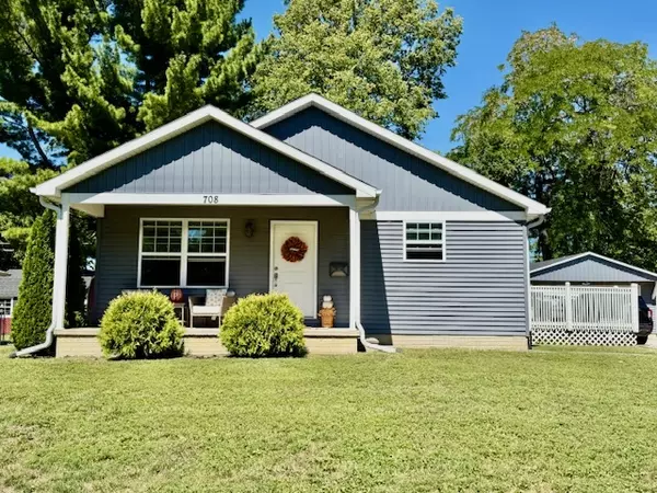708 E North Street, Monticello, IL 61856