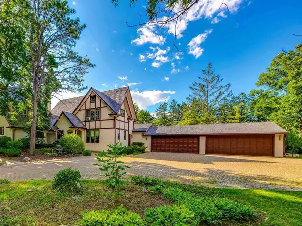 Bannockburn, IL 60015,1380 Valley Road