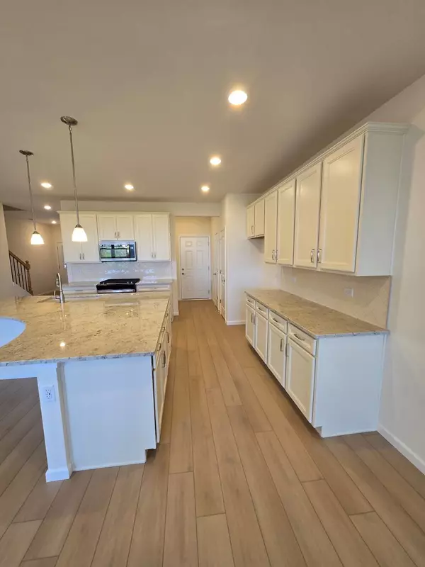 Bolingbrook, IL 60490,668 Switchgrass Way #58004