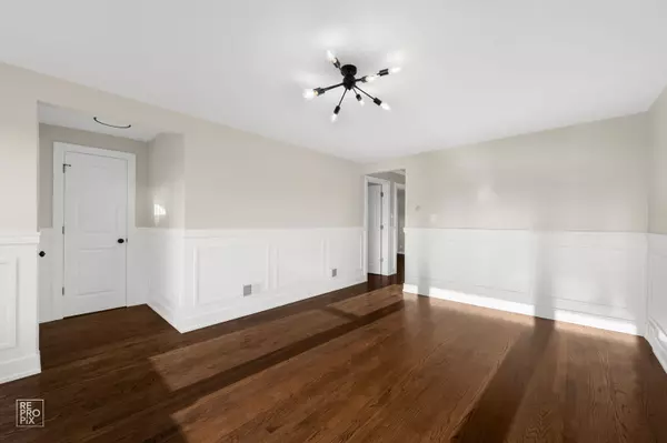 Chicago, IL 60632,4733 S Kenneth Avenue