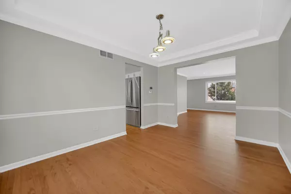 Bolingbrook, IL 60490,207 N Canyon Drive