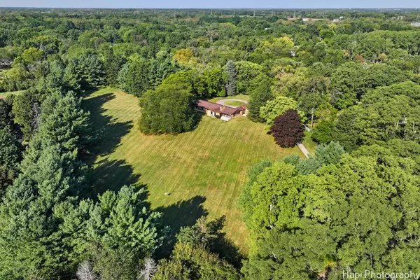 Barrington Hills, IL 60010,80 Meadow Hill Road