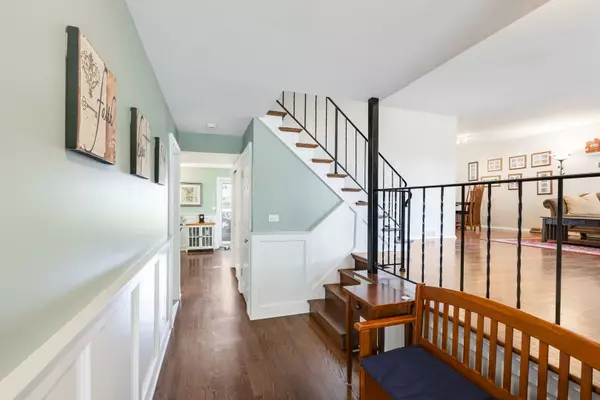 Schaumburg, IL 60193,421 Summit Drive