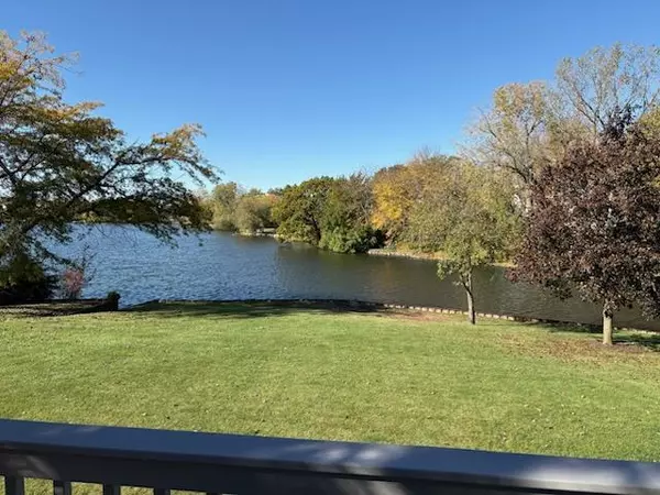 Lakewood, IL 60014,7625 Loch Glen Drive