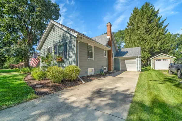 Naperville, IL 60563,915 N Eagle Street