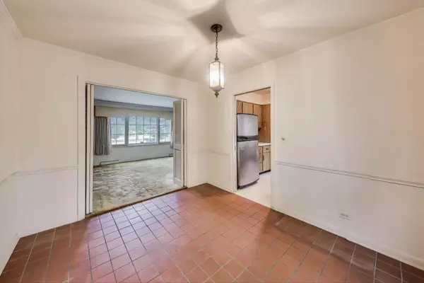 Northfield, IL 60093,1849 Stockton Drive