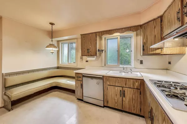 Northfield, IL 60093,1849 Stockton Drive