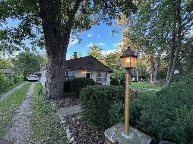 Antioch, IL 60002,25022 W Catherine Avenue
