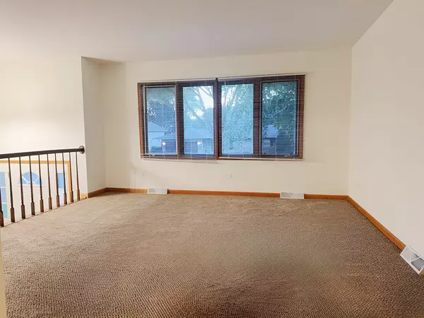 Elgin, IL 60123,89 Brookwood Court