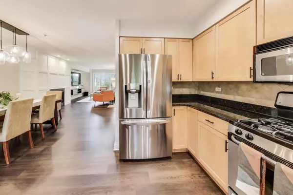 Skokie, IL 60077,5148 Cleveland Street