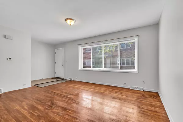 Villa Park, IL 60181,937 W North Avenue #C