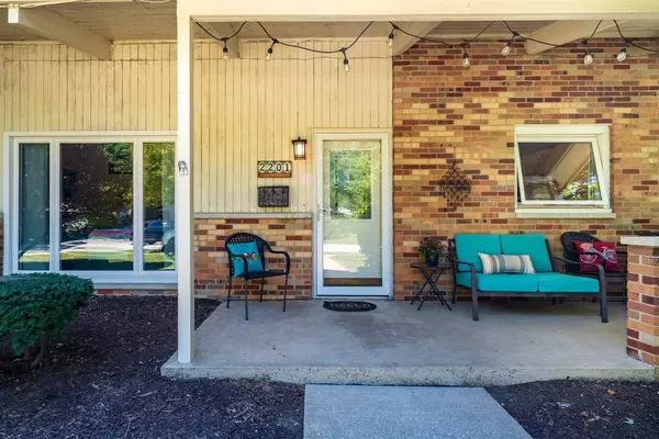 Bloomington, IL 61701,2201 Benjamin Lane #6