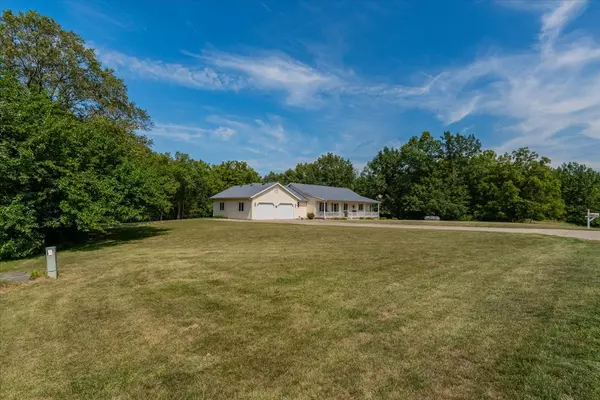 Clinton, IL 61727,5897 Country Meadow Lane