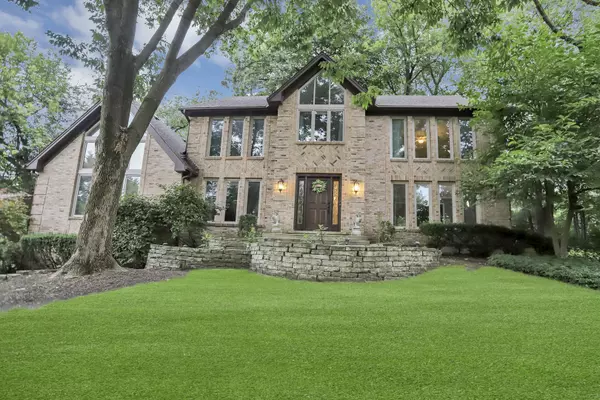 Glen Ellyn, IL 60137,985 Chapel N Court