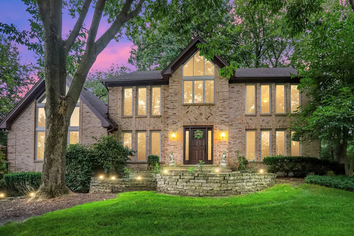 Glen Ellyn, IL 60137,985 Chapel N Court