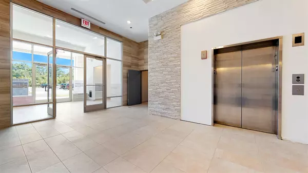 Chicago, IL 60630,4758 N Laramie Avenue #307