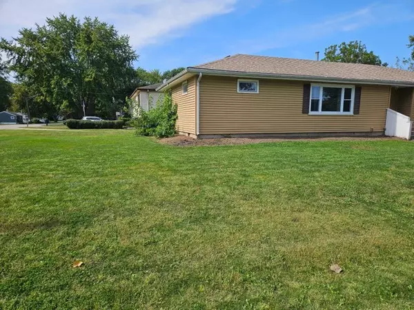 Mchenry, IL 60050,1807 Beach Road