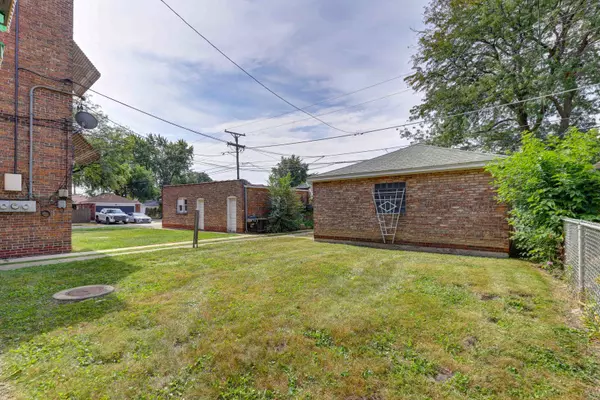 Berwyn, IL 60402,1644 Gunderson Avenue