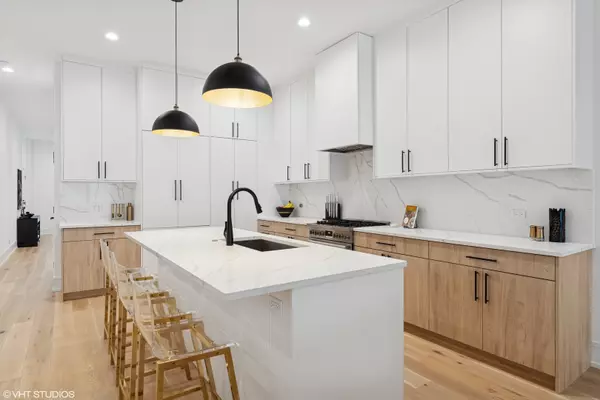 Chicago, IL 60647,1714 N Washtenaw Avenue #1