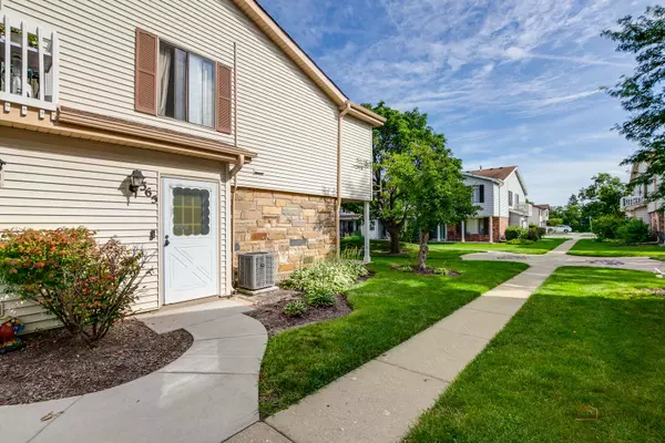 Vernon Hills, IL 60061,365 Jefferson Court