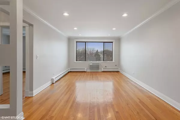 Chicago, IL 60660,6060 N Ridge Avenue #4D