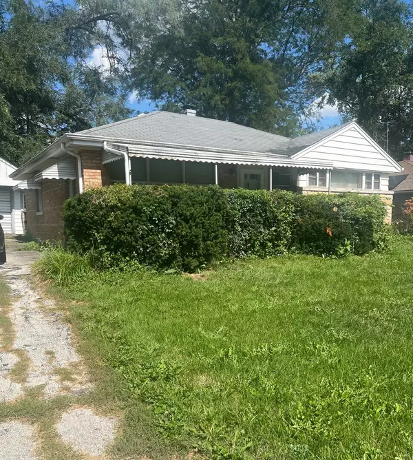 Park Forest, IL 60466,28 Apple Lane