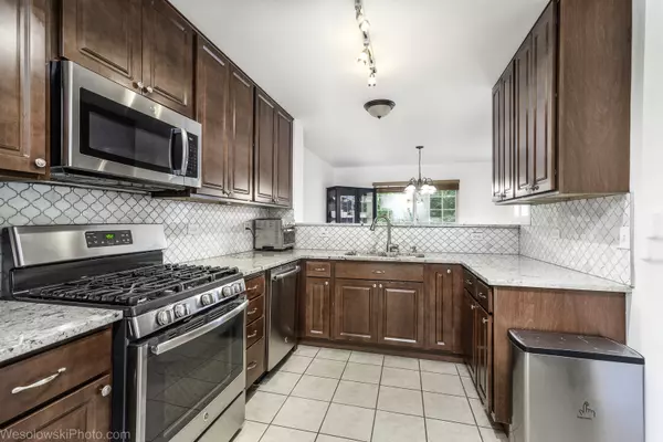 Wheeling, IL 60090,150 LUCERNE Court