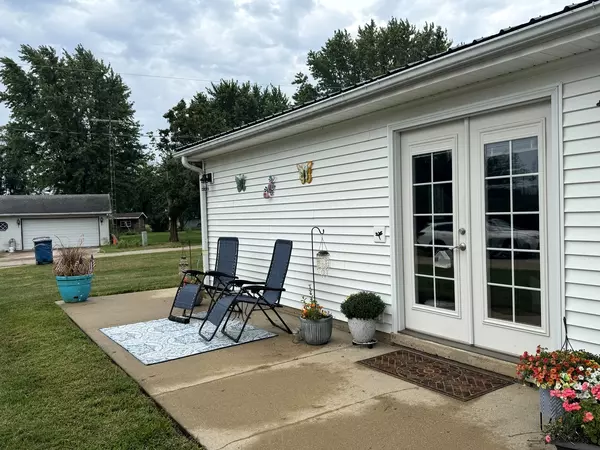 Malden, IL 61337,202 W Front Street