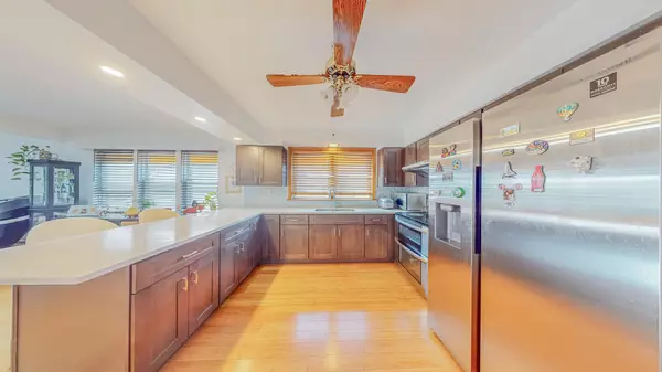 Chicago, IL 60632,4542 S Sawyer Avenue